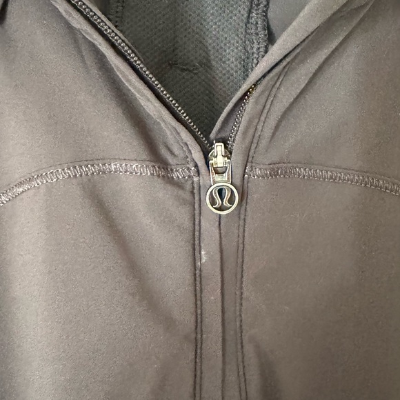 Lululemon lighten up Pullover - Picture 12 of 13